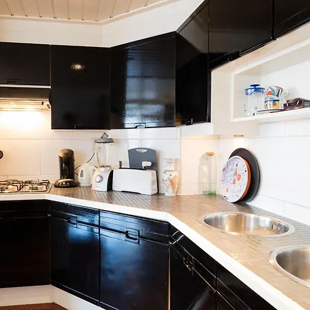 Rose, 1 Free Parking, 2 Min. From Beach, Jacuzzi *